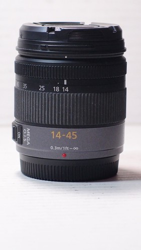 Panasonic lumix 45 mm - 14-45,